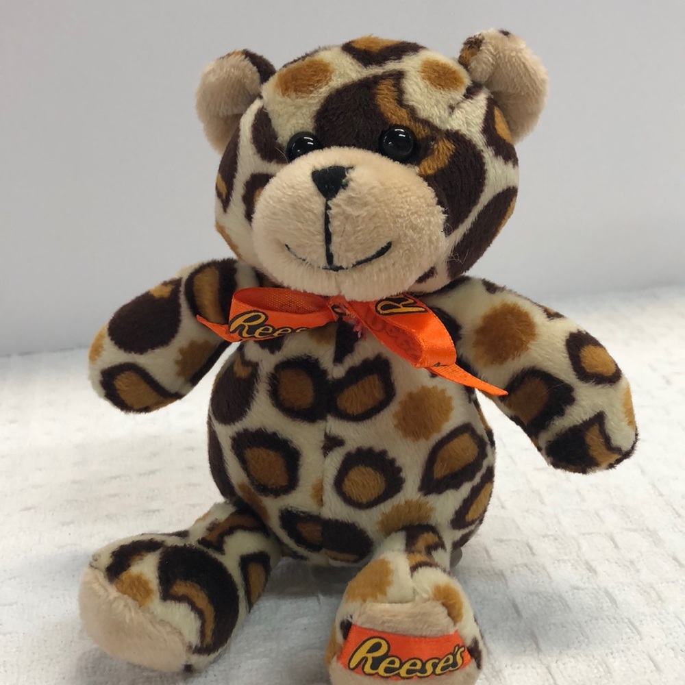 Reese’s small collection by Hersheys Bear